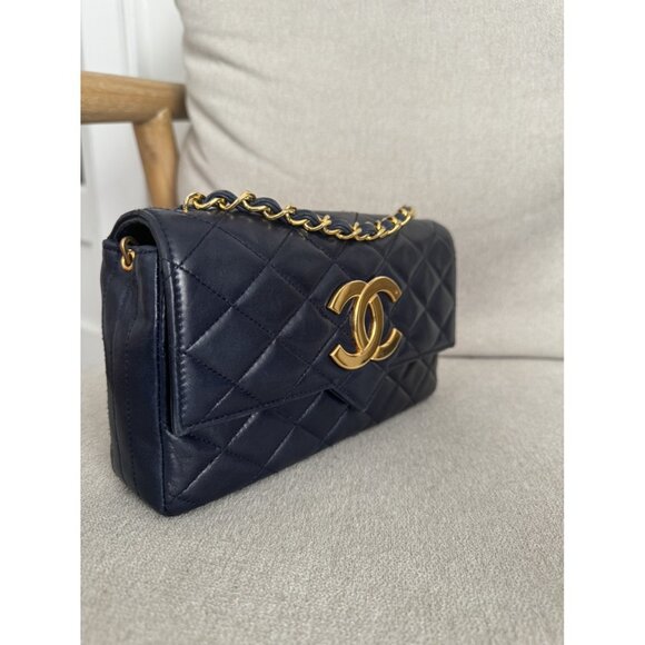 Chanel Flap Bag - Picture 7 of 9